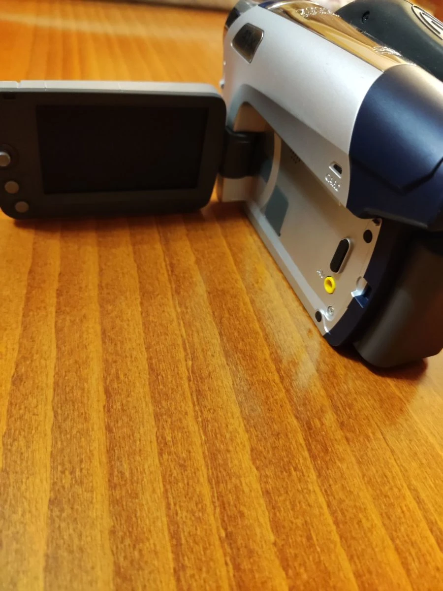 Vendora Βιντεοκαμερα Canon σε αριστη κατασταση 5 Vendora Βιντεοκαμερα Canon σε αριστη κατασταση - Image 3