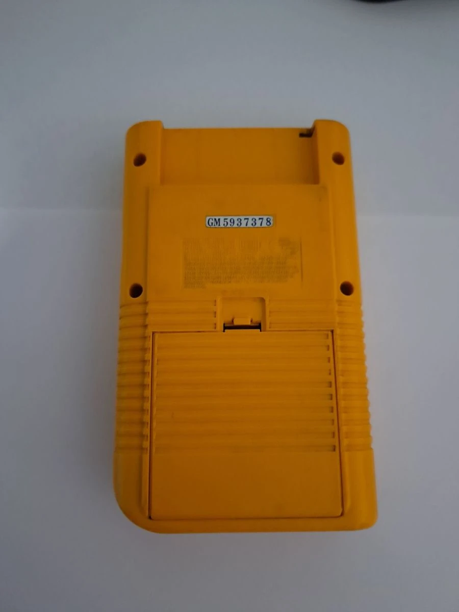 Vendora Game Boy Classic Yellow . 4 Vendora Game Boy Classic Yellow . - Image 2