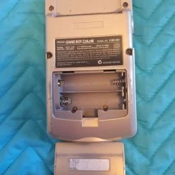 Vendora Gameboy Color Pikachu Silver Edition -vintage object shop 0aeb9e28b9ddbafdeaf180104c50f1c2af32e720 xl