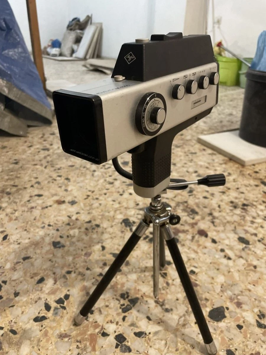 Vendora Movexoom 4000 Synchro Sound Super 8 Reflex Film Camera 7 Vendora Movexoom 4000 Synchro Sound Super 8 Reflex Film Camera - Image 5