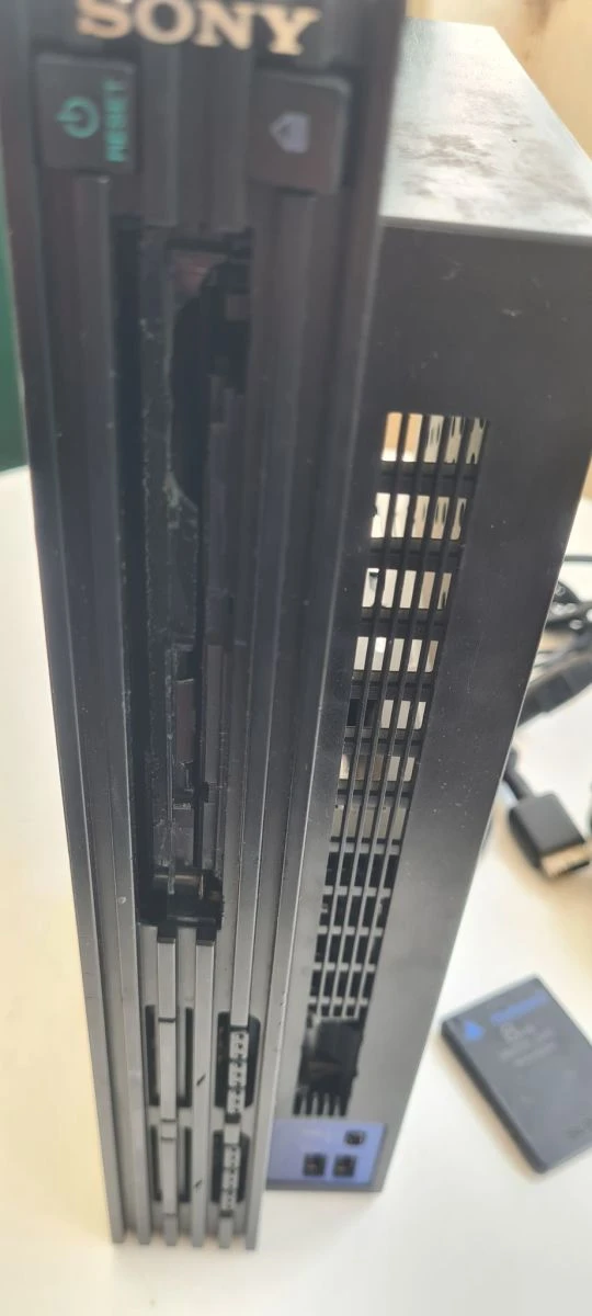 Vendora Ps2 Κονσόλα μαζί με 3 Παιχνίδια.. 4 Vendora Ps2 Κονσόλα μαζί με 3 Παιχνίδια.. - Image 2