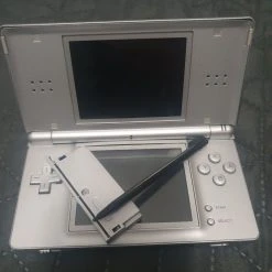 Vendora DSLite ασημί νέο κέλυφος Third Party 17 Vendora DSLite ασημί νέο κέλυφος Third Party -vintage object shop 1eb0f95cb06f3a0a8bab9ec28bdbc165b6503a63 xl