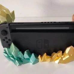 Vendora Nintendo Switch - Crystal Stand 11 Vendora Nintendo Switch - Crystal Stand -vintage object shop 1f5b5f2843dbcc4273a5944e8f8785b588c8d524 xl