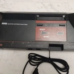 Vendora Sega Master System I κονσολα ( Retro Console ) + παιχνιδι ( μνημη ) -vintage object shop 22a126c5c48e2253a14b2d053bc1efe62bce4877 xl