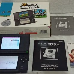 Vendora Nintendo DS ΣΤΟ ΚΟΥΤΙ ΤΟΥ, κομπλε, αριστη κατασταση, για συλλεκτη