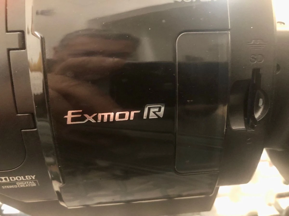 Vendora βιντεοκάμερα Sony Mc2000 σε άριστη κατάσταση 400 Euro δώρο φώτα η προβολακια και τρίποδας 10 Vendora βιντεοκάμερα Sony Mc2000 σε άριστη κατάσταση 400 Euro δώρο φώτα η προβολακια και τρίποδας - Image 8