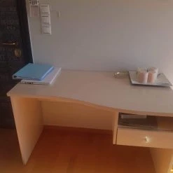 Vendora Γραφείο Neoset μαζί με καρεκλα καλής ποιότητας