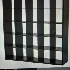 Vendora Kallax ικεα ραφιέρα 5x5, 182 Cm*182cm χρώμα καφέ ελαχιστα χρησιμοποιημένη.