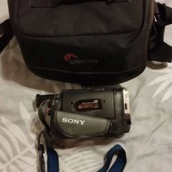 Vendora Βιντεοκάμερα SONY σαν καινούργια πλήρως λειτουργική. -vintage object shop 35882d7f8e838d2f21b313255f783c7b21254c9c xl