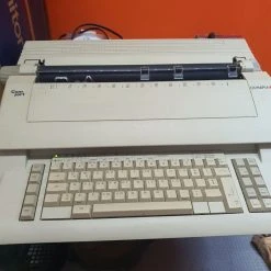 Vendora γραφομηχανη Olympia Comfort