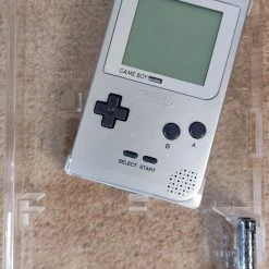 Vendora Nintendo "Gameboy Pocket Silver" (καινούριο) -vintage object shop 3f7e91a1b68c4e53327ca5c67018835fa8773468 xl