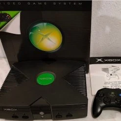 Vendora Microsoft XBOX Original ΣΤΟ ΚΟΥΤΙ ΤΟΥ, κομπλε, αριστη κατασταση, για συλλεκτη