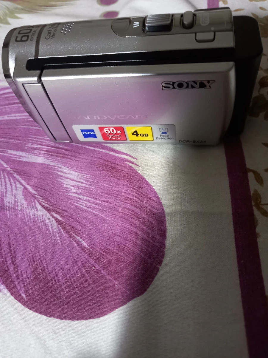 Vendora ΠΤΩΣΗ ΤΙΜΗΣ 21/9:SONY HANDYCAM 60XOPTICAL ZOOM,ΔΩΡΟ OLYMPUS DIGITAL CAMERA 4 Vendora ΠΤΩΣΗ ΤΙΜΗΣ 21/9:SONY HANDYCAM 60XOPTICAL ZOOM,ΔΩΡΟ OLYMPUS DIGITAL CAMERA - Image 2