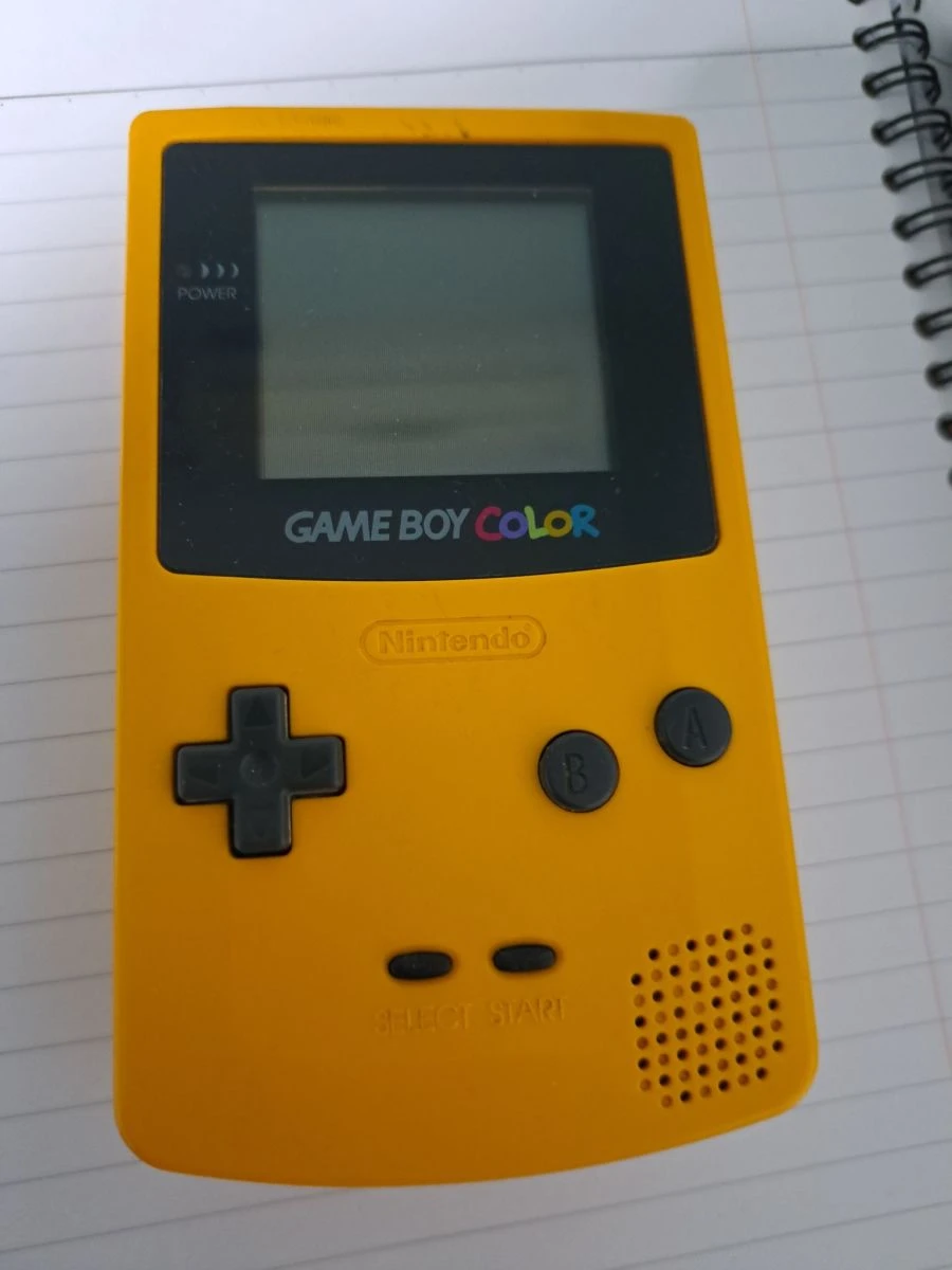 Vendora Game Boy Color Yellow 3 Vendora Game Boy Color Yellow