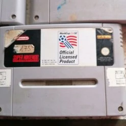 Vendora SNES ΚΟΝΣΌΛΑ ΜΕ 4 ΠΑΙΧΝΙΔΙΑ Κ ΕΝΑ ΧΕΙΡΙΣΤΉΡΙΟ ΚΑΙ ΚΑΛΏΔΙΟ ΓΙΑ ΣΎΝΔΕΣΗ ΜΕ ΤΗΝ ΤΗΛΕΌΡΑΣΗ ΠΛΗΡΩΣ ΛΕΙΤΟΥΡΓΙΚΌ -vintage object shop 53713ef9643301458965a51a3b84a78a3b168354 xl