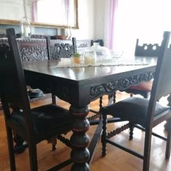 Vendora Σετ επίπλων σκαλιστά σκυριανά. (Τραπεζαρία,Μπουφές,Βιτρίνα,Τραπεζάκι,Καρέκλες,Πολυθρόνες,Φωτιστικό οροφής) -vintage object shop 567f6e916d402f5828e6203ded419c337a956ac4 xl