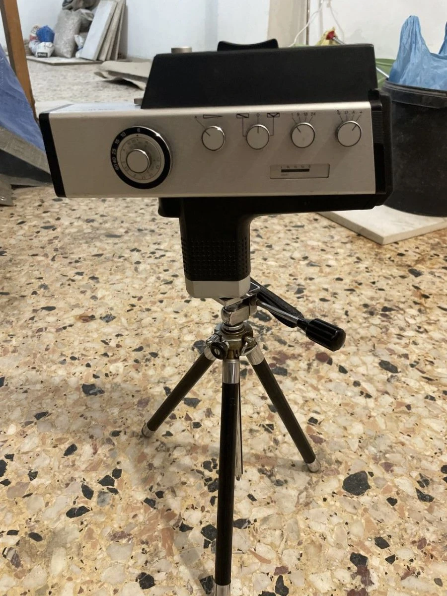 Vendora Movexoom 4000 Synchro Sound Super 8 Reflex Film Camera 8 Vendora Movexoom 4000 Synchro Sound Super 8 Reflex Film Camera - Image 6