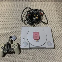 Vendora PlayStation 1 + μνήμη + μοχλό + καλώδια (Ανταλλακτικά)