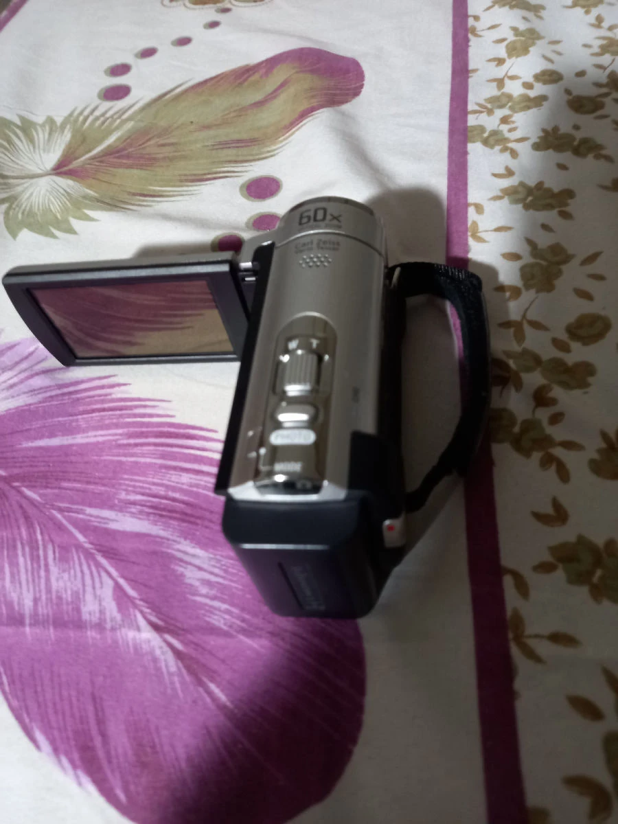 Vendora ΠΤΩΣΗ ΤΙΜΗΣ 21/9:SONY HANDYCAM 60XOPTICAL ZOOM,ΔΩΡΟ OLYMPUS DIGITAL CAMERA 5 Vendora ΠΤΩΣΗ ΤΙΜΗΣ 21/9:SONY HANDYCAM 60XOPTICAL ZOOM,ΔΩΡΟ OLYMPUS DIGITAL CAMERA - Image 3