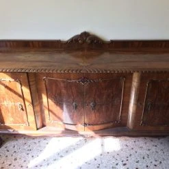 Vendora Τραπεζαρία, 6 καρέκλες, 2 πολυθρόνες. Πωλούνται ξεχωριστά και μπουφές, βιτρίνα, όλα με λεοντοπόδαρα . -vintage object shop 5f444156d759796bf3186ba3f24018cd49fbfab2 xl