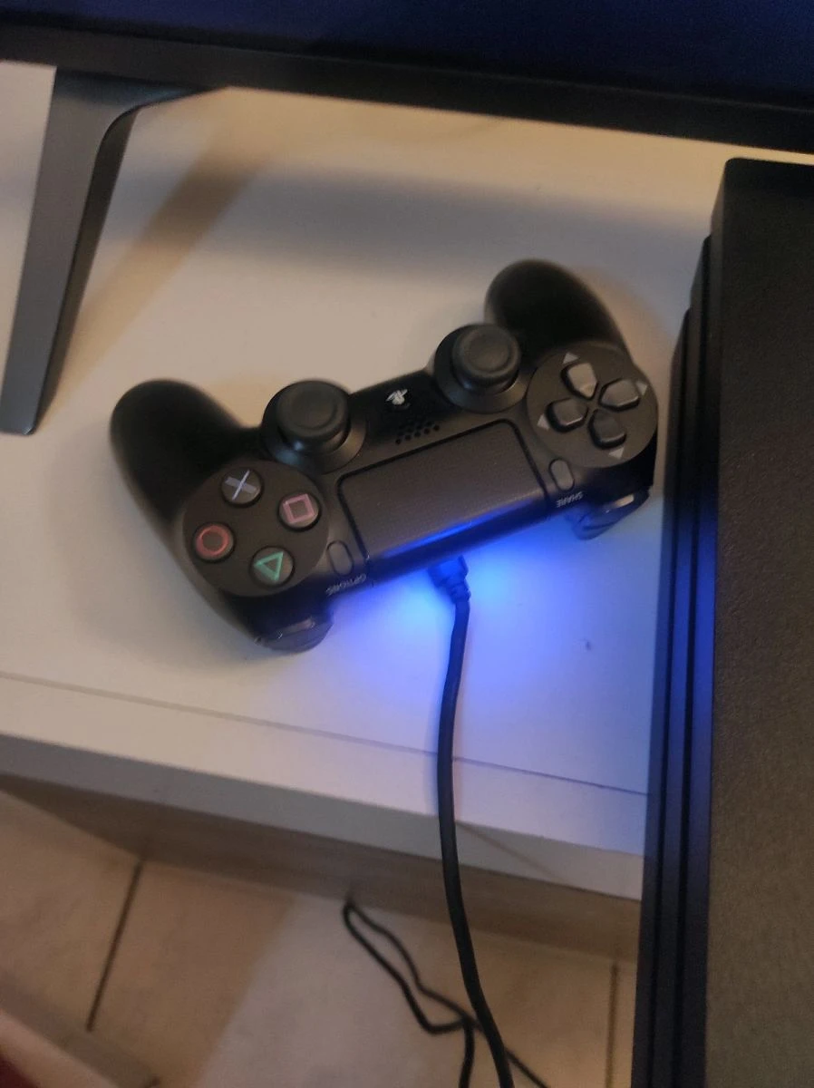 Vendora Playstation 4 Pro 3 Vendora Playstation 4 Pro