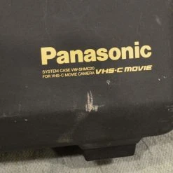 Vendora Πλήρης εξοπλισμός βιντεοκάμερας ‘’PANASONIC’’ για επαγγελματική χρήση σε άριστη κατάσταση (150 ευρώ) -vintage object shop 6105574b2a74beb1f2a4f783169b098fd7ad7c08 xl
