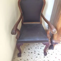 Vendora Τραπεζαρία, 6 καρέκλες, 2 πολυθρόνες. Πωλούνται ξεχωριστά και μπουφές, βιτρίνα, όλα με λεοντοπόδαρα . -vintage object shop 686e34b4e18c995659eda83cd8080be1b2352d38 xl