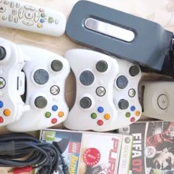Vendora πωλείται Xbox 360 -vintage object shop 6d9466a6e7e8392b133473e9482f10469ff66095 xl