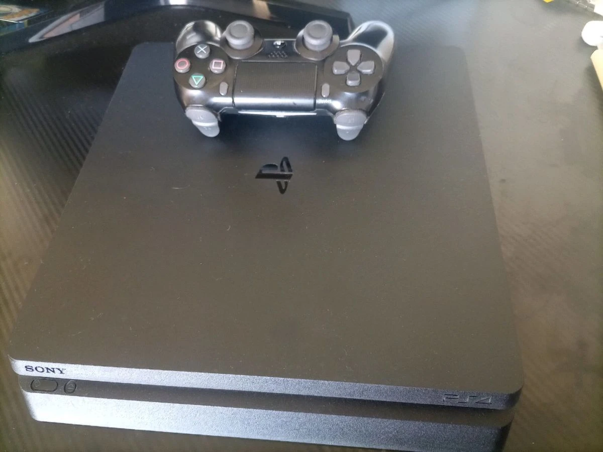 Vendora Ps4 1tb με ενα χειριστήριο (Τιμή Συζητήσιμη) 3 Vendora Ps4 1tb με ενα χειριστήριο (Τιμή Συζητήσιμη)