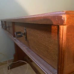 Vendora Γραφείο από καρυδιά σε άριστη κατάσταση με ασορτί καρέκλα 12 Vendora Γραφείο από καρυδιά σε άριστη κατάσταση με ασορτί καρέκλα -vintage object shop 70ed2122c216e368ea62c9742afd646e1465d1fa xl