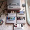 Vendora SNES ΚΟΝΣΌΛΑ ΜΕ 4 ΠΑΙΧΝΙΔΙΑ Κ ΕΝΑ ΧΕΙΡΙΣΤΉΡΙΟ ΚΑΙ ΚΑΛΏΔΙΟ ΓΙΑ ΣΎΝΔΕΣΗ ΜΕ ΤΗΝ ΤΗΛΕΌΡΑΣΗ ΠΛΗΡΩΣ ΛΕΙΤΟΥΡΓΙΚΌ 1 Vendora SNES ΚΟΝΣΌΛΑ ΜΕ 4 ΠΑΙΧΝΙΔΙΑ Κ ΕΝΑ ΧΕΙΡΙΣΤΉΡΙΟ ΚΑΙ ΚΑΛΏΔΙΟ ΓΙΑ ΣΎΝΔΕΣΗ ΜΕ ΤΗΝ ΤΗΛΕΌΡΑΣΗ ΠΛΗΡΩΣ ΛΕΙΤΟΥΡΓΙΚΌ -vintage object shop 740a92781b2efb1456c5981b3b1f10d4e5624645 xl