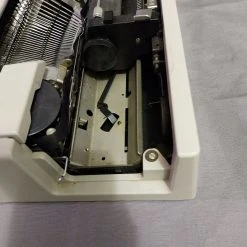 Vendora Γραφομηχανή Olivetti Dora -vintage object shop 792dd87762682d696f71f9162fef76a50ae980f8 xl