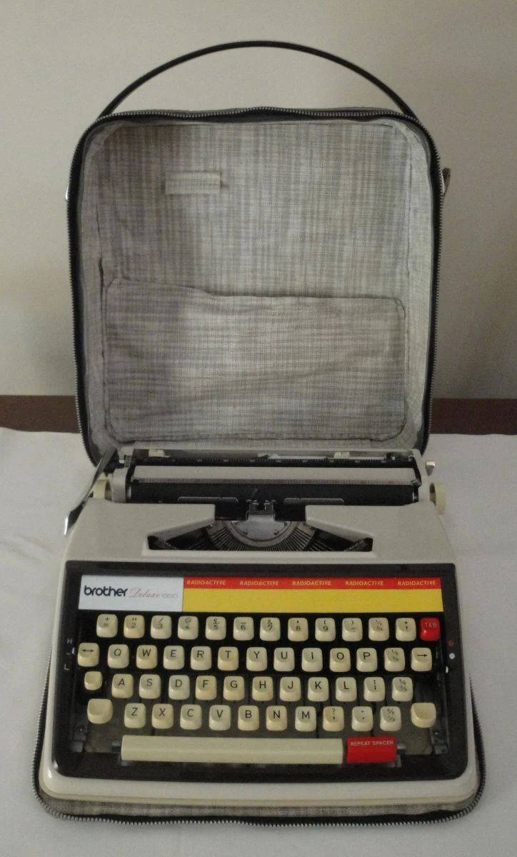 Vendora ΓΡΑΦΟΜΗΧΑΝΗ BROTHER DELUXE 1350 5 Vendora ΓΡΑΦΟΜΗΧΑΝΗ BROTHER DELUXE 1350 - Image 3