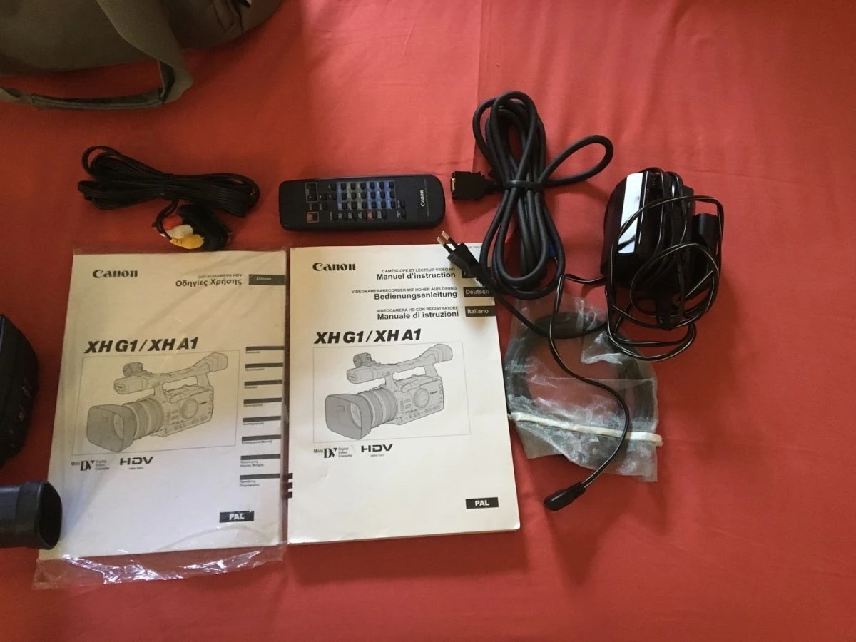 Vendora Camera Canon HDV σχεδόν αχρησιμοποίητη. η κάμερα πρακτικά είναι καινούργια αφού δεν έχει χρησιμοποιηθεί ποτέ. υπάρχουν όλα τα εξαρτήματα και η αυθεντική της Samsonite τσάντα. 11 Vendora Camera Canon HDV σχεδόν αχρησιμοποίητη. η κάμερα πρακτικά είναι καινούργια αφού δεν έχει χρησιμοποιηθεί ποτέ. υπάρχουν όλα τα εξαρτήματα και η αυθεντική της Samsonite τσάντα. - Image 9