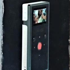 Vendora Μικρή παλιά βιντεοκάμερα Cisco FLIP (στο κουτί της) 17 Vendora Μικρή παλιά βιντεοκάμερα Cisco FLIP (στο κουτί της) -vintage object shop 83fd44173c6734251e7f73ae5125d104fdeda65a xl