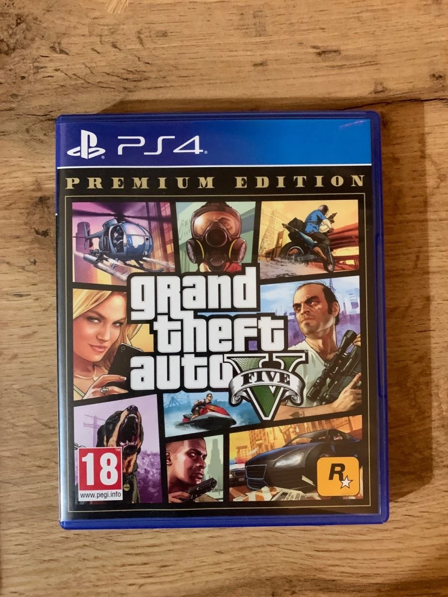 Vendora PS4 + Games + 2 Controllers 7 Vendora PS4 + Games + 2 Controllers - Image 5