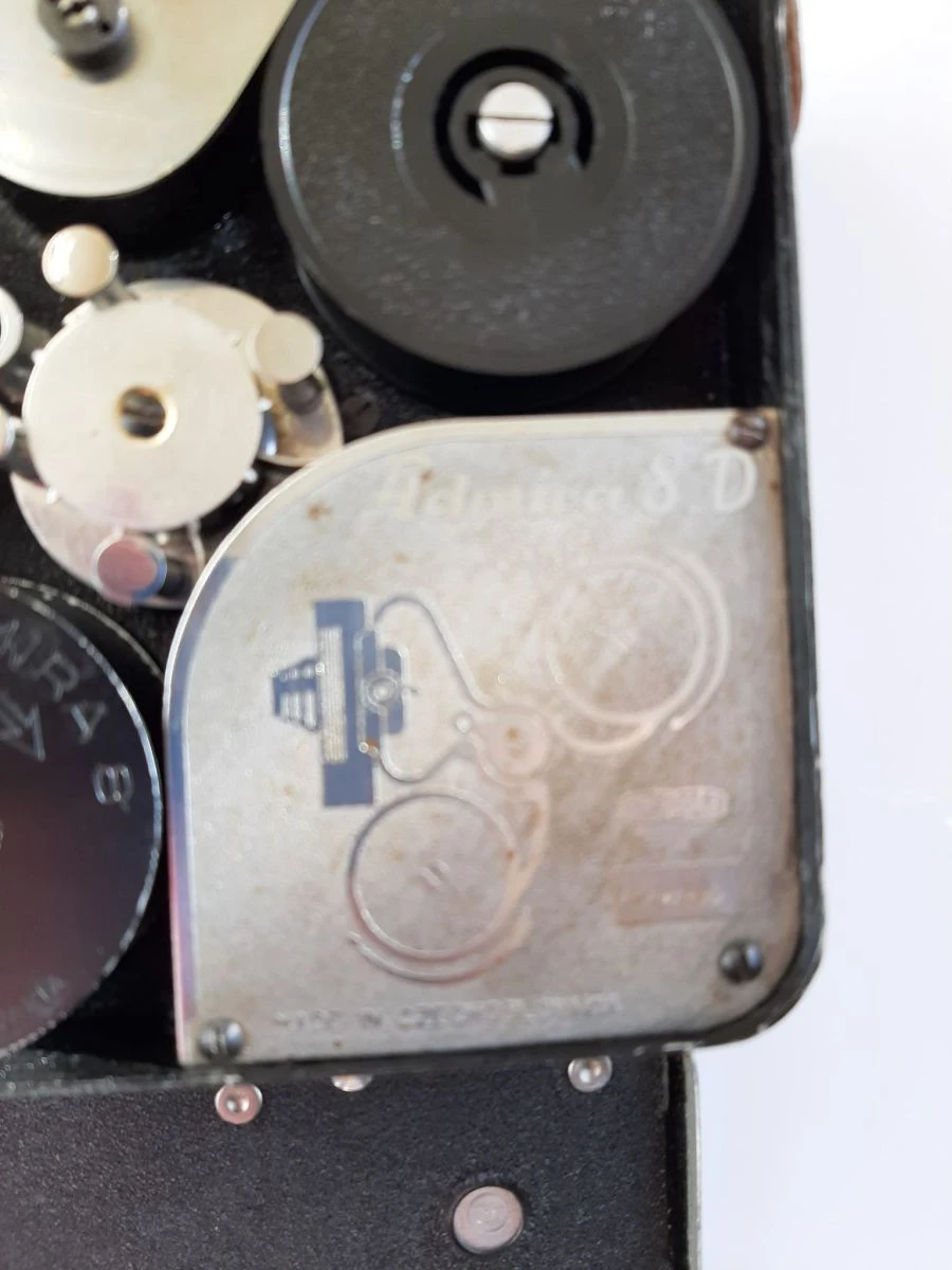 Vendora ΚΑΜΕΡΑ ΛΗΨΗΣ-ΠΡΟΒΟΛΗΣ ADMIRA VINTAGE ΑΠΟ ΤΙΣ ΑΡΧΕΣ ΤΟΥ 20 ΑΙΩΝΑ. ΣΠΑΝΙΟ ΚΟΜΜΑΤΙ, ΚΑΙ ΣΕ ΠΟΛΥ ΚΑΛΗ ΚΑΤΑΣΤΑΣΗ. ΜΕ ΟΛΑ ΤΑ ΕΞΑΡΤΗΜΑΤΑ. 6 Vendora ΚΑΜΕΡΑ ΛΗΨΗΣ-ΠΡΟΒΟΛΗΣ ADMIRA VINTAGE ΑΠΟ ΤΙΣ ΑΡΧΕΣ ΤΟΥ 20 ΑΙΩΝΑ. ΣΠΑΝΙΟ ΚΟΜΜΑΤΙ, ΚΑΙ ΣΕ ΠΟΛΥ ΚΑΛΗ ΚΑΤΑΣΤΑΣΗ. ΜΕ ΟΛΑ ΤΑ ΕΞΑΡΤΗΜΑΤΑ. - Image 4