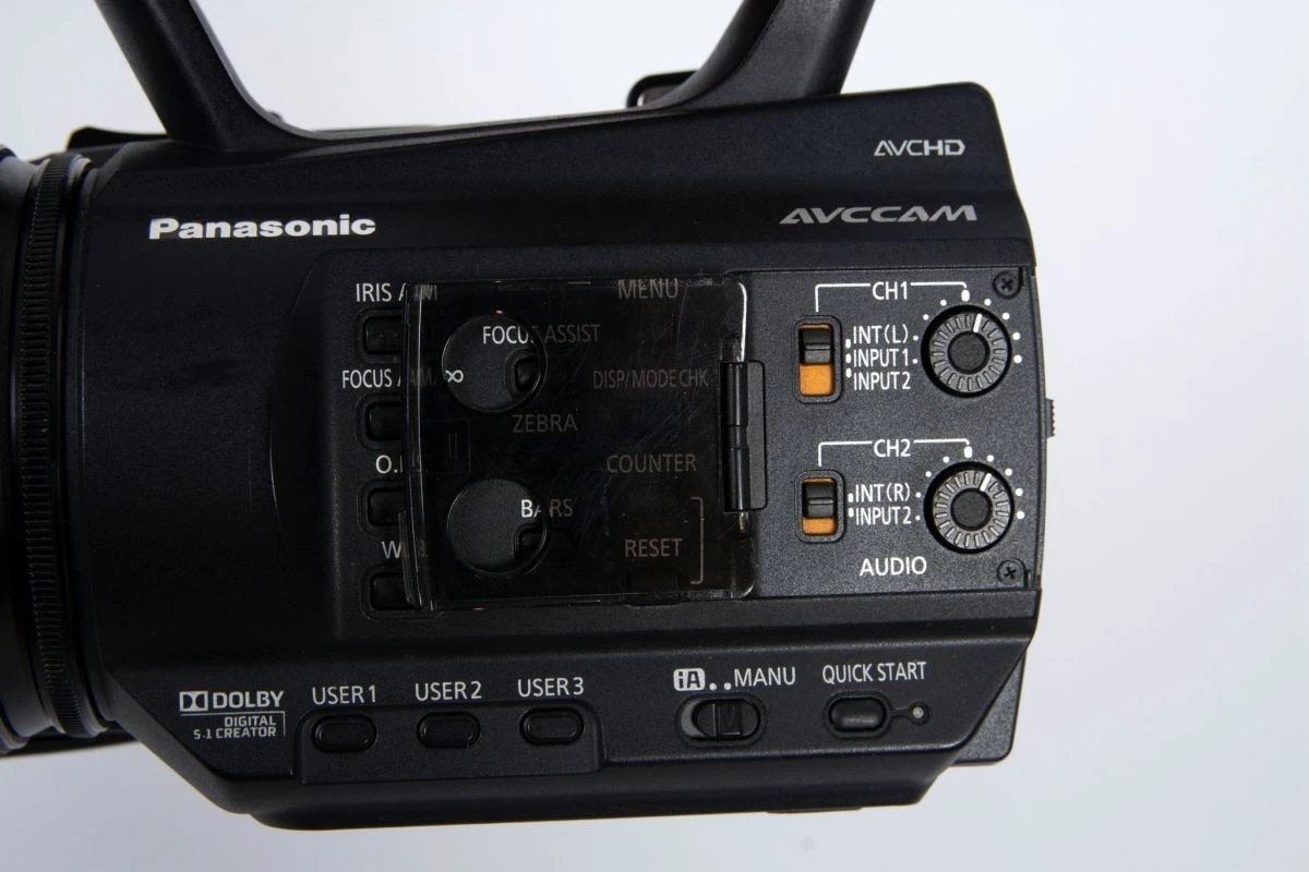 Vendora Επαγγελματική βιντεοκάμερα Panasonic AG-AC90 FullHD 3MOS BSI Sensor 8 Vendora Επαγγελματική βιντεοκάμερα Panasonic AG-AC90 FullHD 3MOS BSI Sensor - Image 6