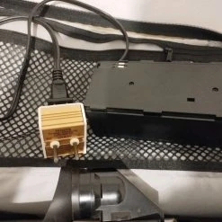 Vendora βιντεοκάμερα Hitachi Vhs Movie 5100 στην θήκη τής, έχει δεύτερη μπαταρία, φορτιστή και τις οδηγίες τής. -vintage object shop 90ab3941b9961cdfa786ed8b885c726a8bca8cbb xl