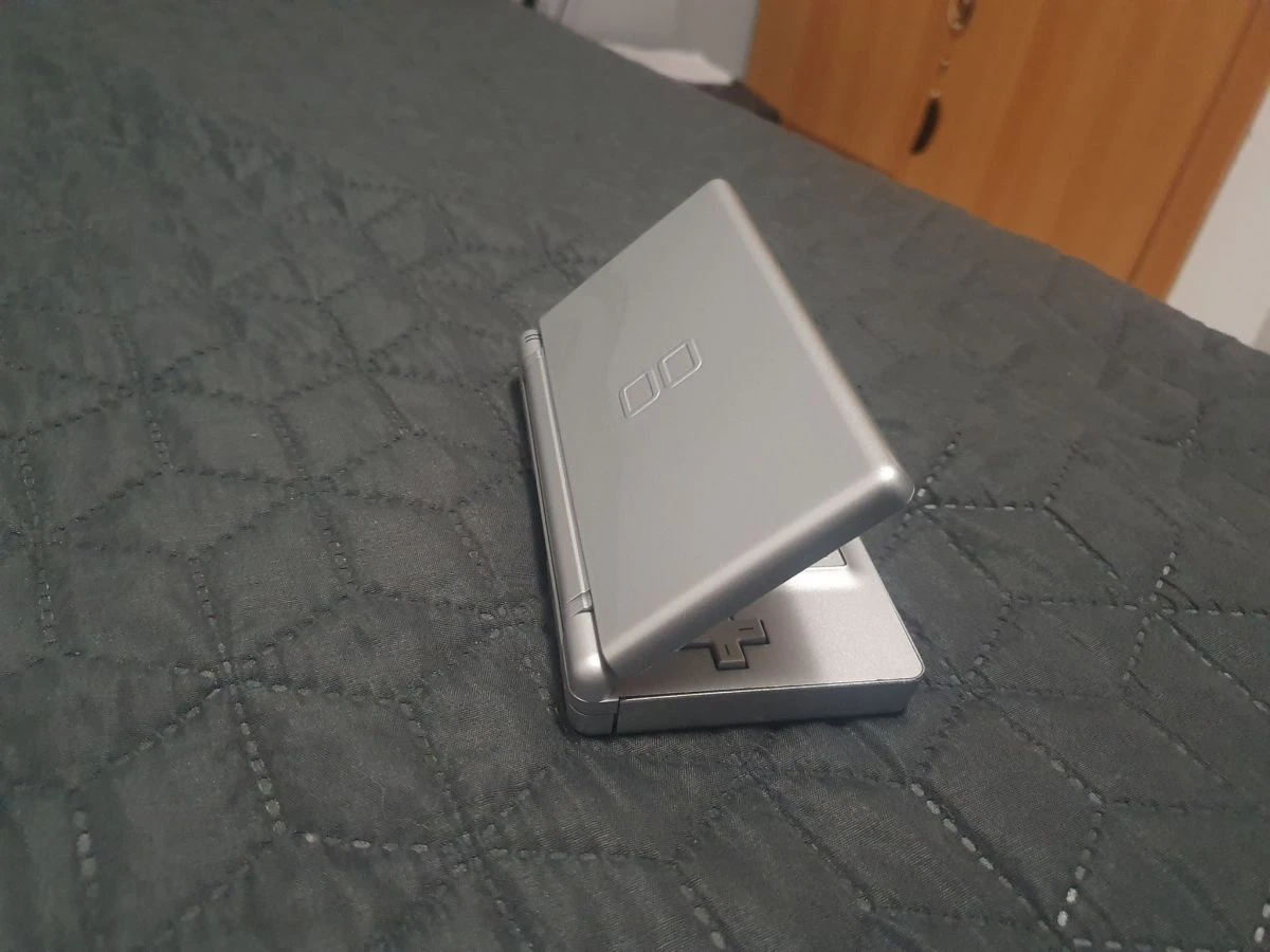 Vendora DSLite ασημί νέο κέλυφος Third Party 5 Vendora DSLite ασημί νέο κέλυφος Third Party - Image 3