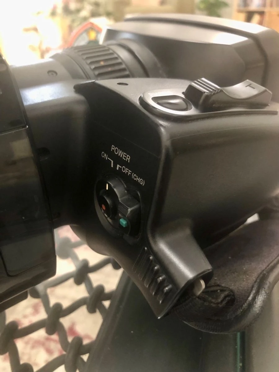 Vendora βιντεοκάμερα Sony Mc2000 σε άριστη κατάσταση 400 Euro δώρο φώτα η προβολακια και τρίποδας 8 Vendora βιντεοκάμερα Sony Mc2000 σε άριστη κατάσταση 400 Euro δώρο φώτα η προβολακια και τρίποδας - Image 6