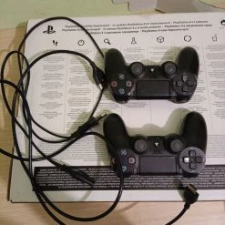 Vendora Sony PlayStation 4 Slim 500GB [Άριστη Κατάσταση] με 2 χειριστήρια,με όλα τα καλώδια και + 9 παιχνίδια -vintage object shop 9bad817844e68d02b8a4000468b9ca7ed58493c4 xl