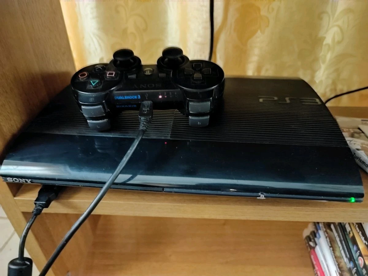 Vendora Ps3 Super Slim + 13 Games 3 Vendora Ps3 Super Slim + 13 Games