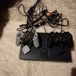 Vendora Ps2 με 2 Controllers και 4 παιχνίδια -vintage object shop a44cc4b0985de5872b063ae8f581c18b62b9545e xl