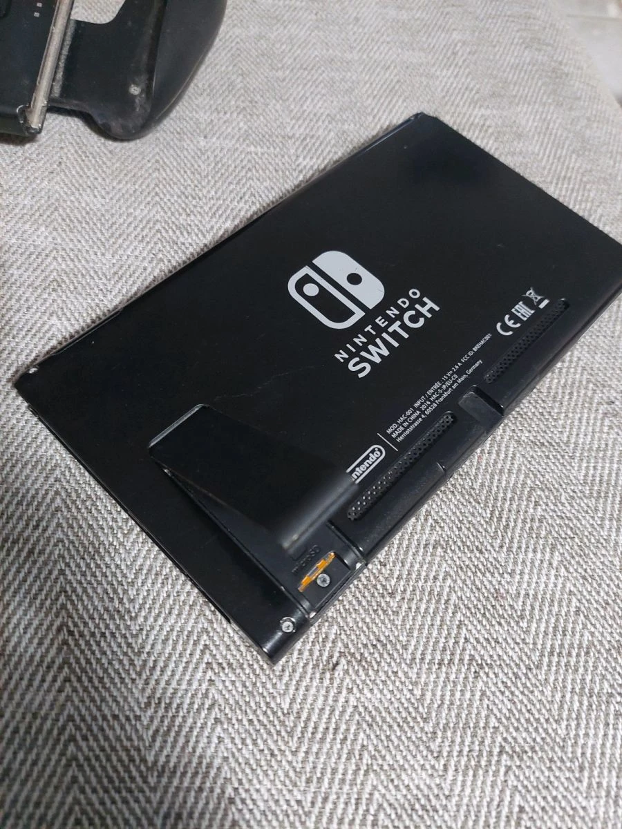 Vendora Nitendo Switch 32GB με περιφερειακά δωρο 4 Vendora Nitendo Switch 32GB με περιφερειακά δωρο - Image 2