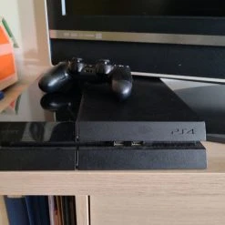 Vendora Playstation 4 Fat 500gb 2 παιχνίδια ένα χειριστήριο -vintage object shop a98de1b734596c8fccf7cd4bd4ecfe24eb186fe3 xl