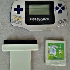 Vendora Retro Famiclone παιχνιδομηχανή χειρός GAMEKIDS ADVANCE