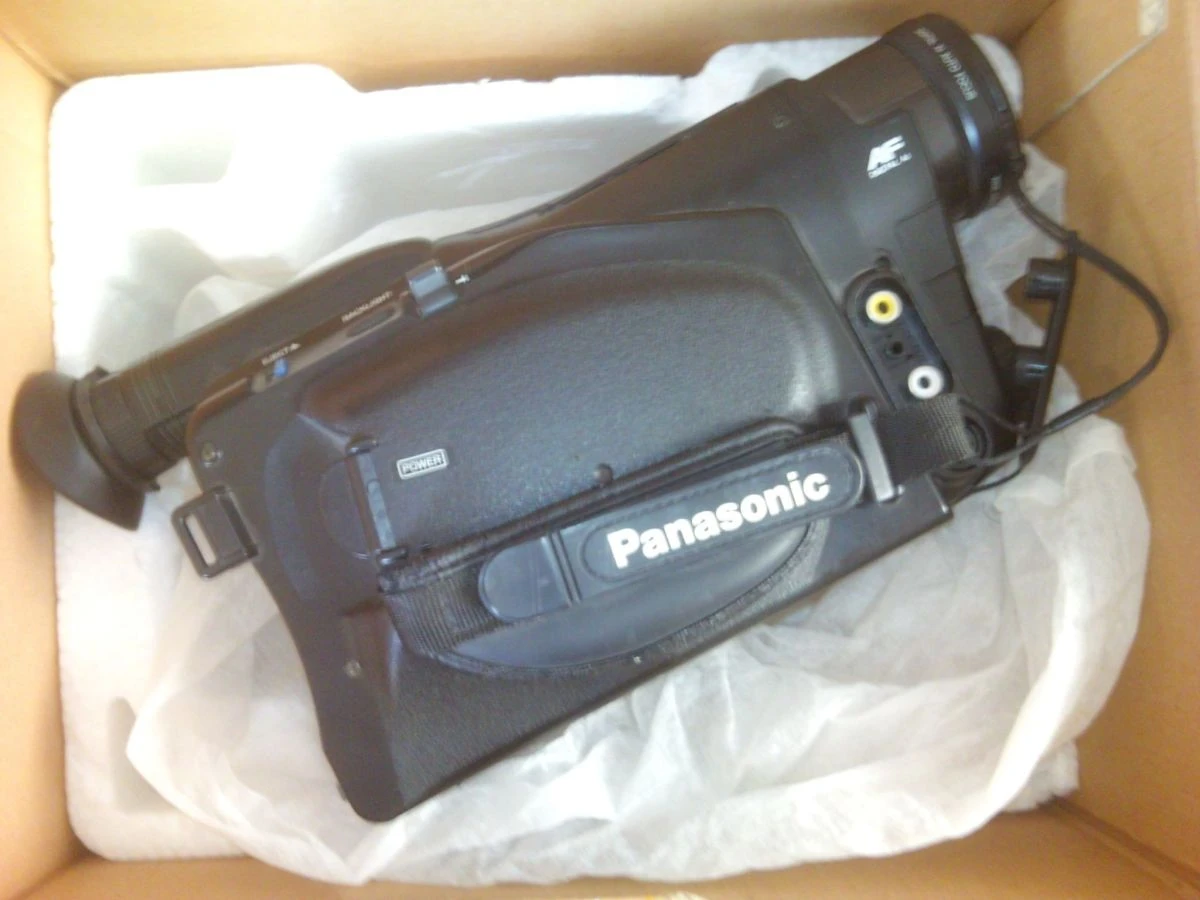 Vendora PANASONIC VHS-C βιντεοκαμερα 4 Vendora PANASONIC VHS-C βιντεοκαμερα - Image 2