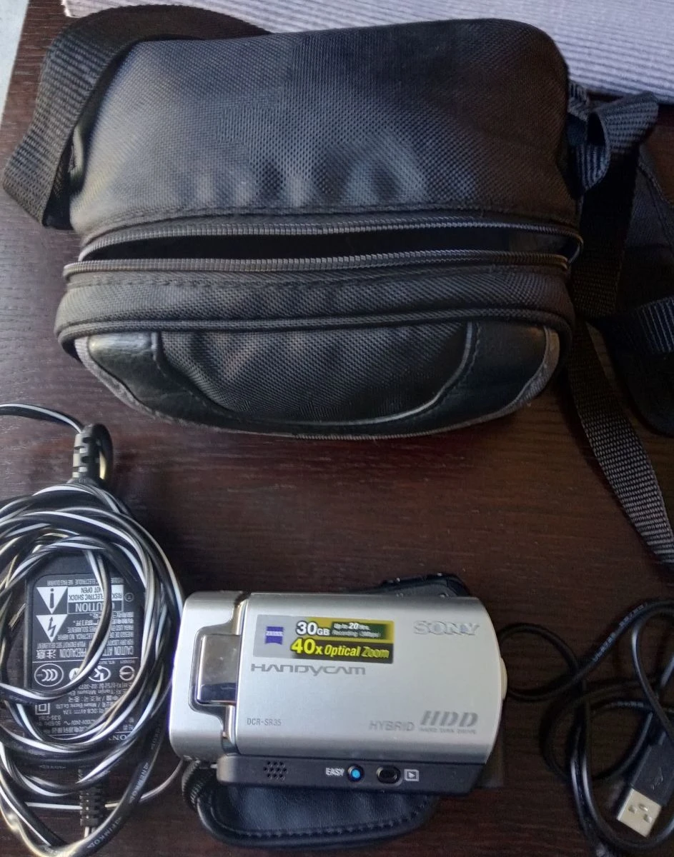 Vendora ΒΙΝΤΕΟΚΑΜΕΡΑ SONY HANDYCAM DCR - SR35 3 Vendora ΒΙΝΤΕΟΚΑΜΕΡΑ SONY HANDYCAM DCR - SR35