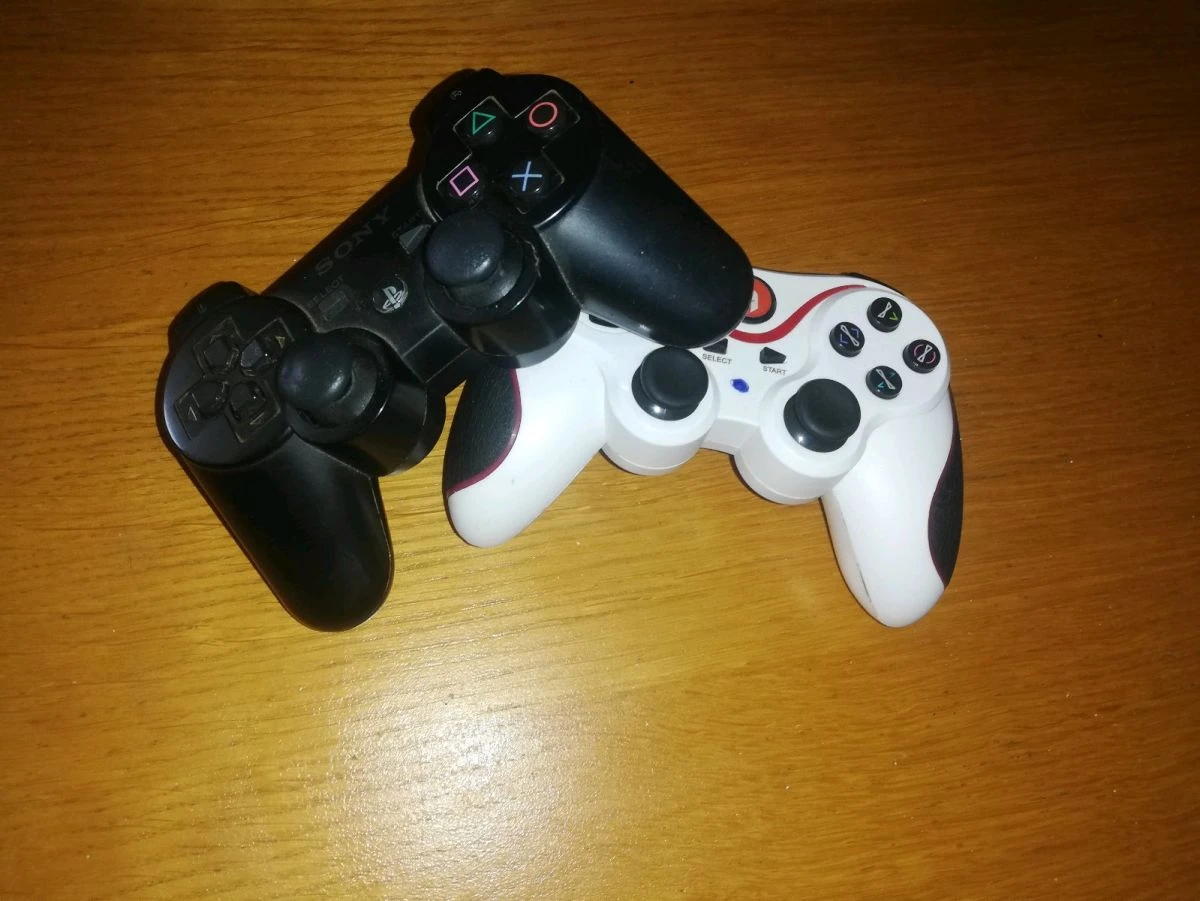 Vendora Playstation 3 Slim -2 τηλεχειριστηρια-6 παιχνιδια 5 Vendora Playstation 3 Slim -2 τηλεχειριστηρια-6 παιχνιδια - Image 3